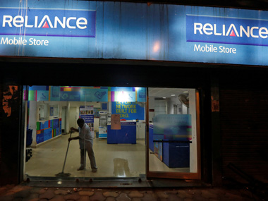 Reliance Communications reinstates bank guarantees worth Rs 774 cr with DoT; says asset sale on track