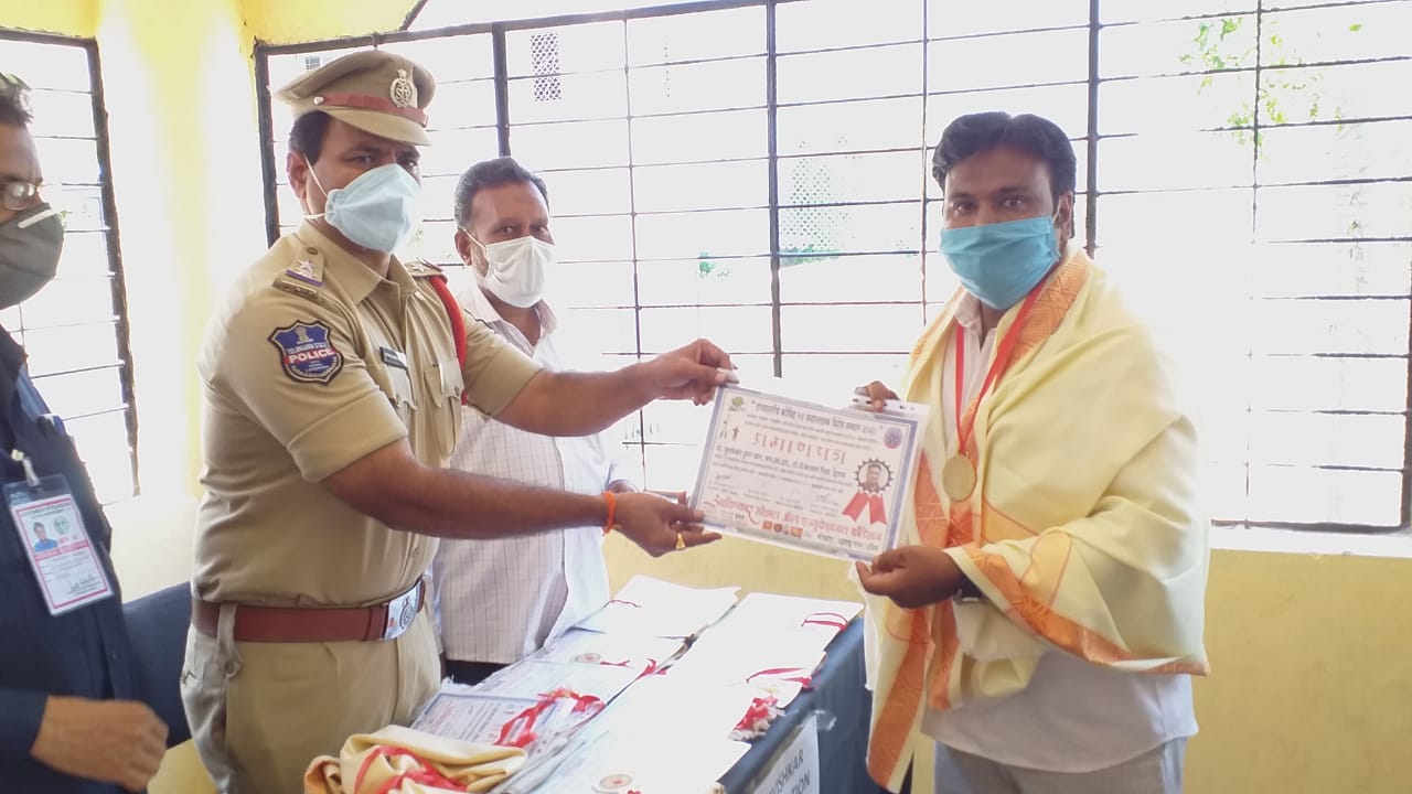 AVISHKAR FOUNDATION INDIA TELANGANA STATE FACILITATED TO CORONA FIGHTERS IN HYDERABAD