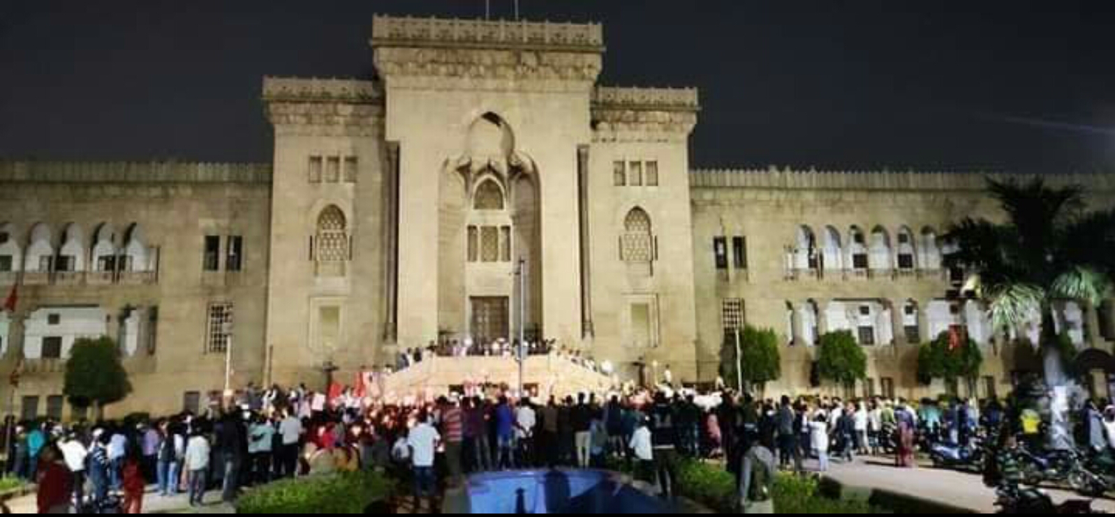 OSMANIA UNIVERSITY MASSIVE PROTEST AGAINST ( CAB & NRC ) LADIES HOSTEL TO ARTS COLLEGE. HYDERABAD.