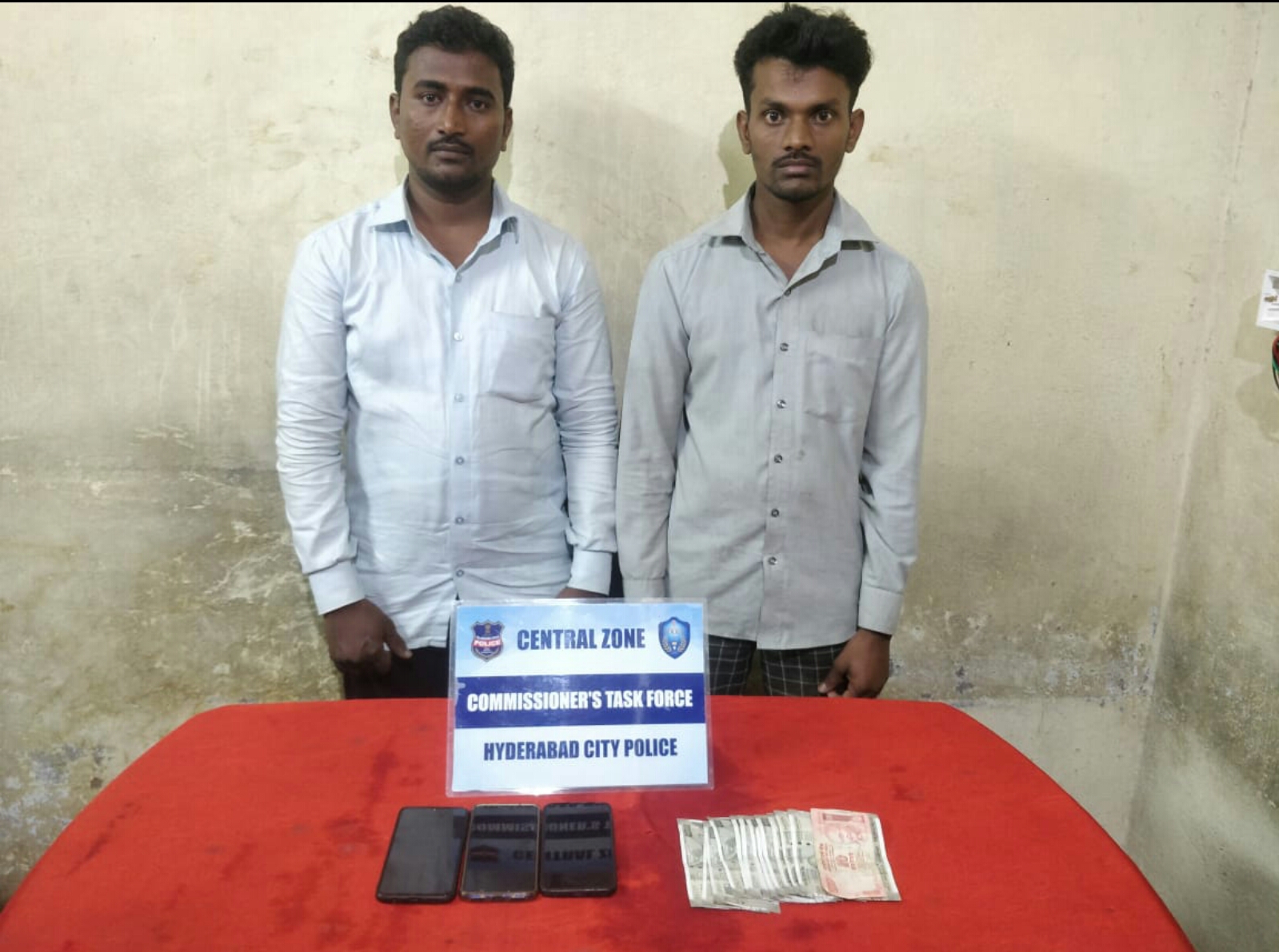CRICKET BETTING RACKET BUSTED â€“ APPREHENDED TWO PERSONS AND SEIZED (03) SMART MOBILE PHONES AND NET CASH OF RS.7,520/-